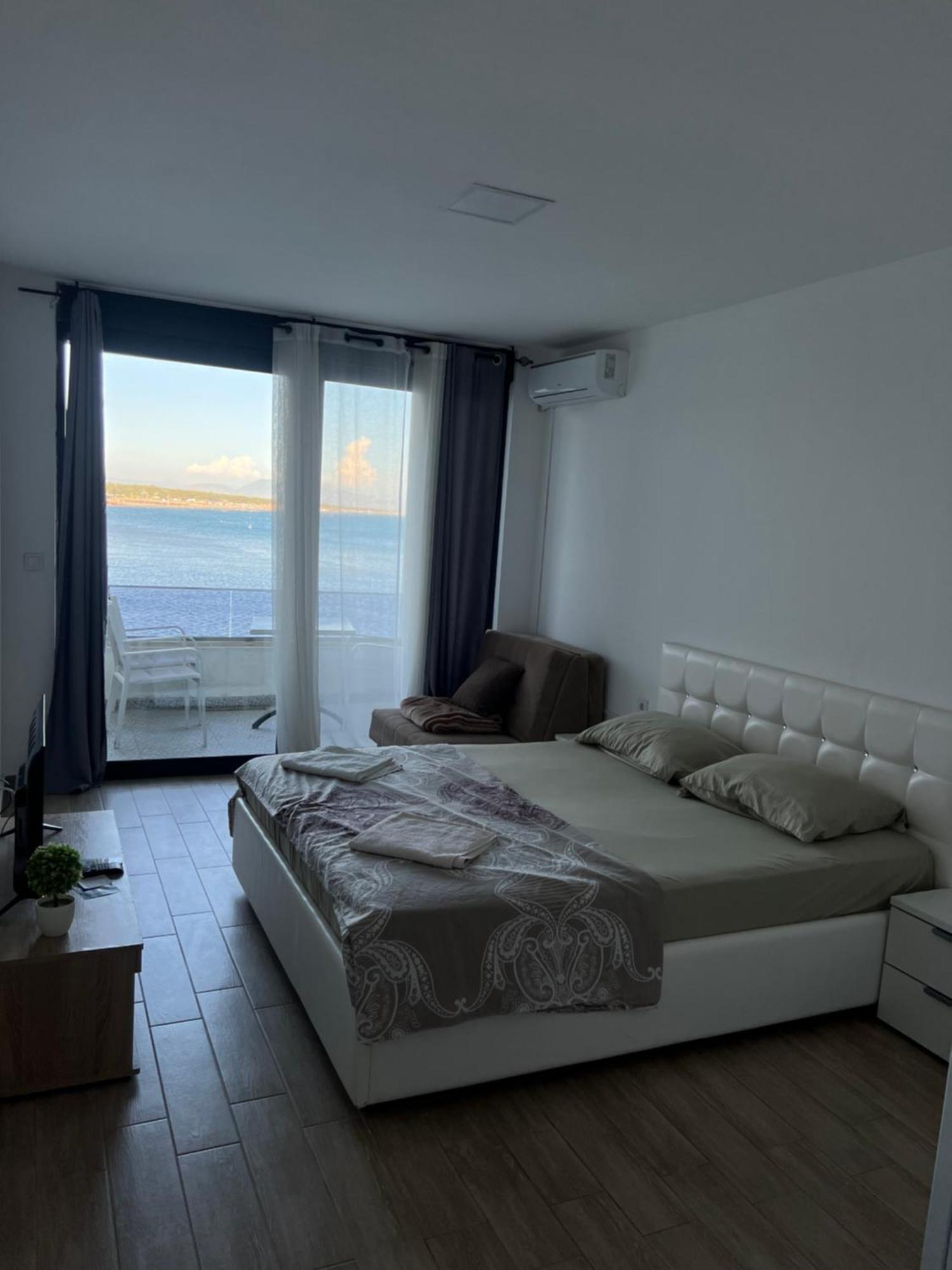 Sea Star Apartments Улцин Екстериор снимка