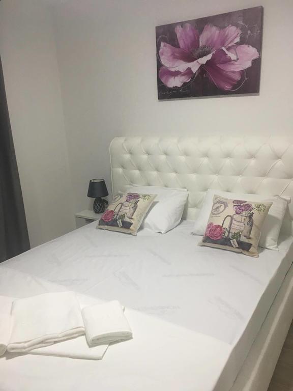 Sea Star Apartments Улцин Екстериор снимка