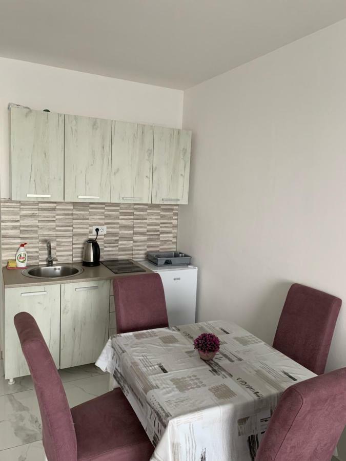 Sea Star Apartments Улцин Екстериор снимка